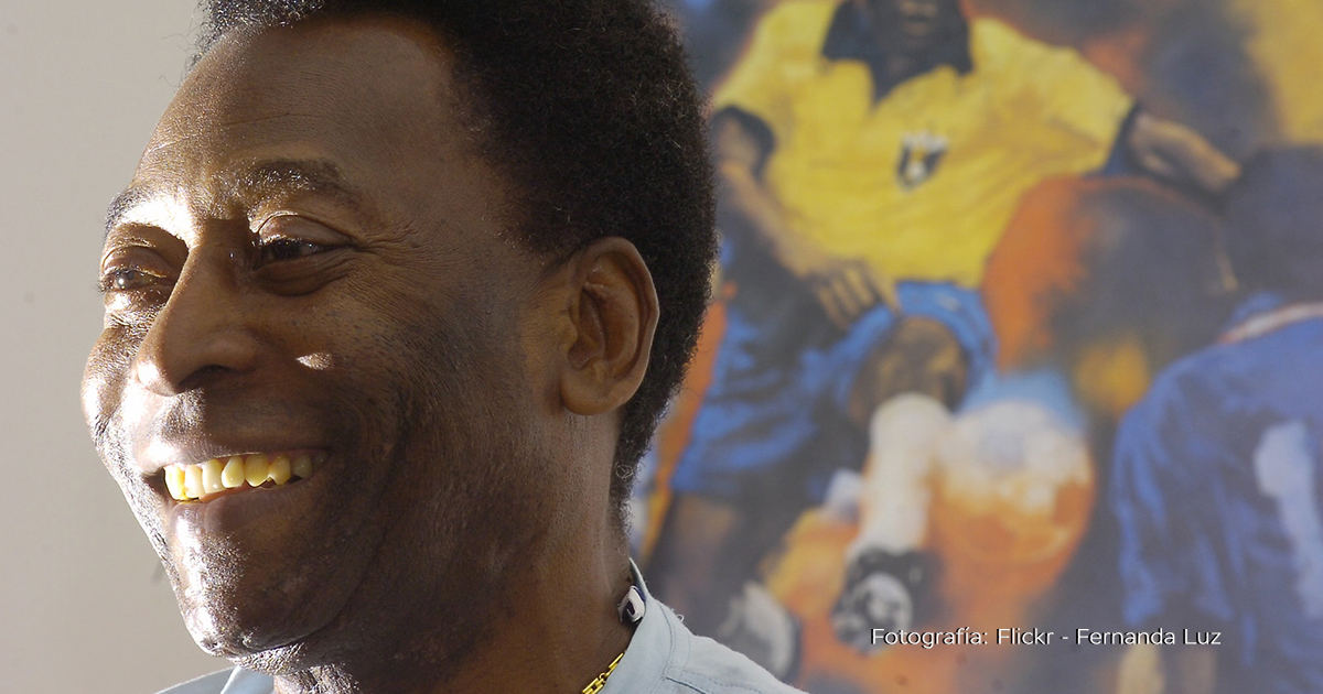 Muere Pelé, el único futbolista que ganó 3 Mundiales (y al que sólo le faltó “jugar en la Luna”)