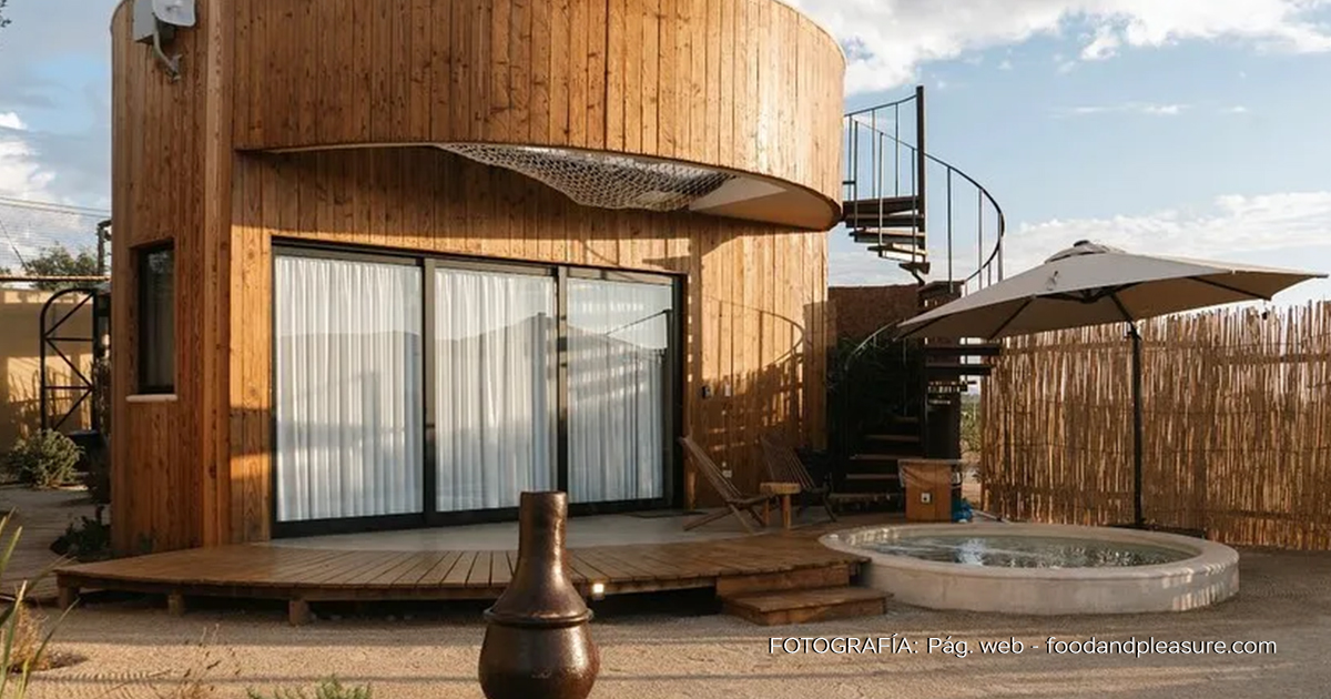 Tienes que conocer estas cabañas circulares con jacuzzi y cine al aire libre en Valle de Guadalupe